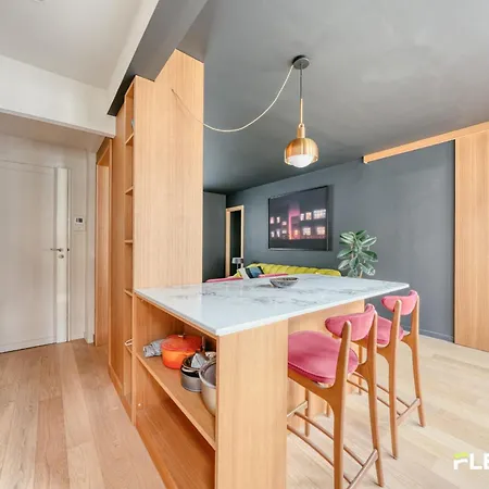 New & Modern 1br Walk To Montmartre * Parigi