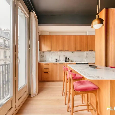 New & Modern 1br Walk To Montmartre Appartamento Parigi