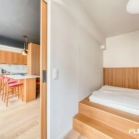 New & Modern 1br Walk To Montmartre Appartamento